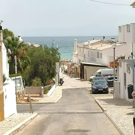 Pes Na Areia